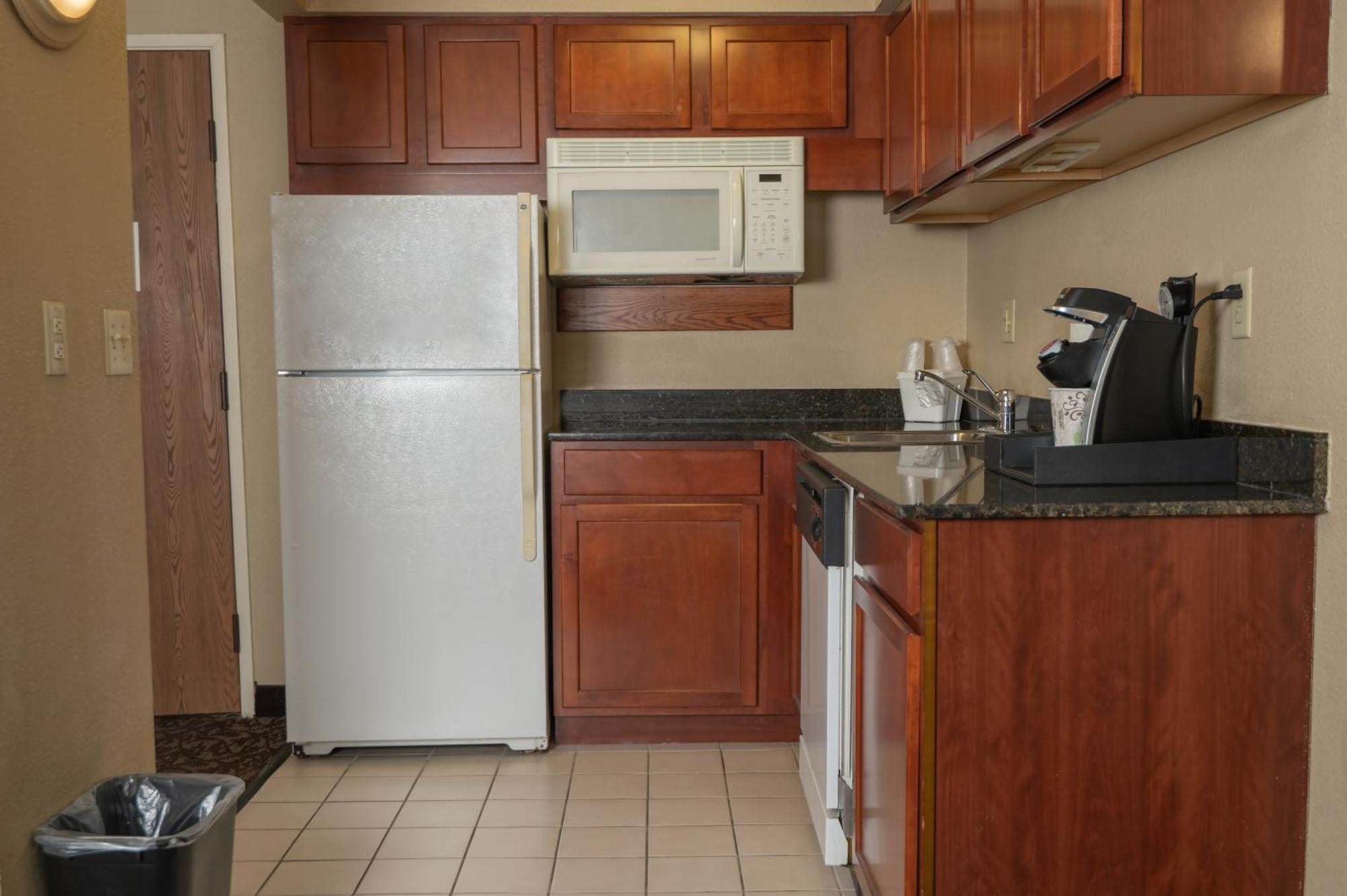 Quality Inn & Suites Downtown Mansfield Buitenkant foto