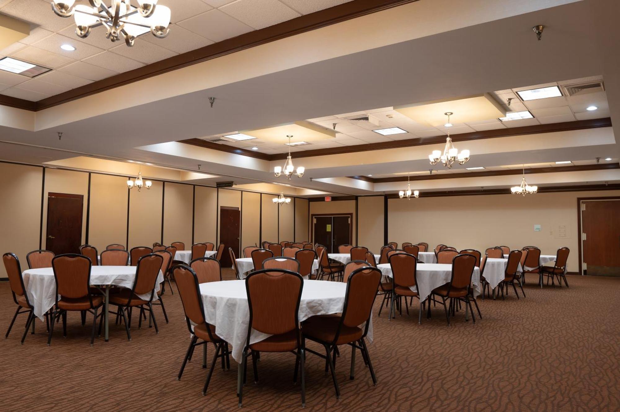 Quality Inn & Suites Downtown Mansfield Buitenkant foto